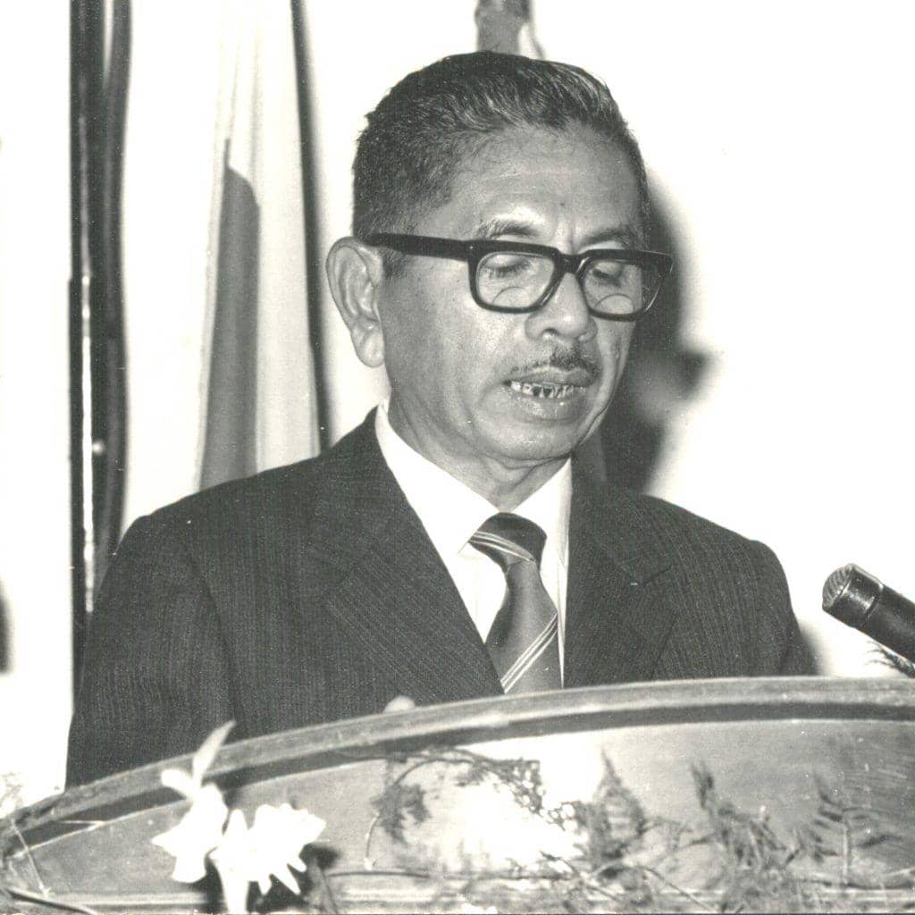 Soekotjo Sastrodinoto, walikota Kota Surabaya periode 1965-1974; penggagas tim penelitian Hari Jadi Kota Surabaya pada 1973