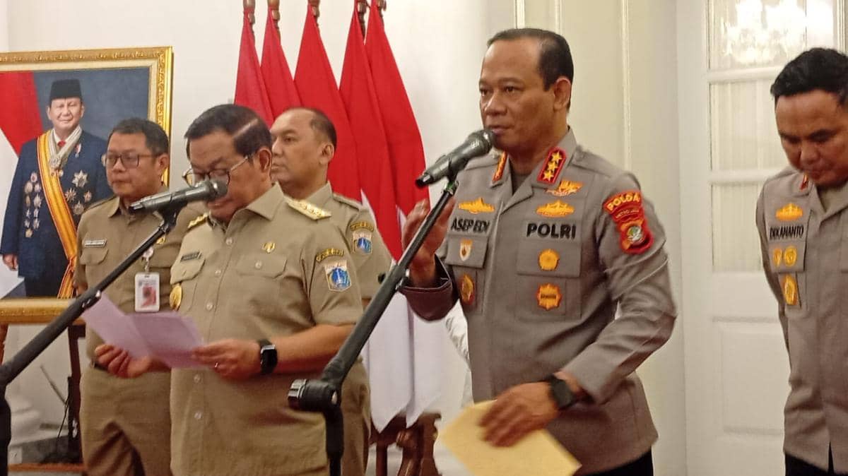 Jakbar Dijuluki Gotham City Kejahatan, Anggota DPRD DKI Ini Mau Jadi Batman