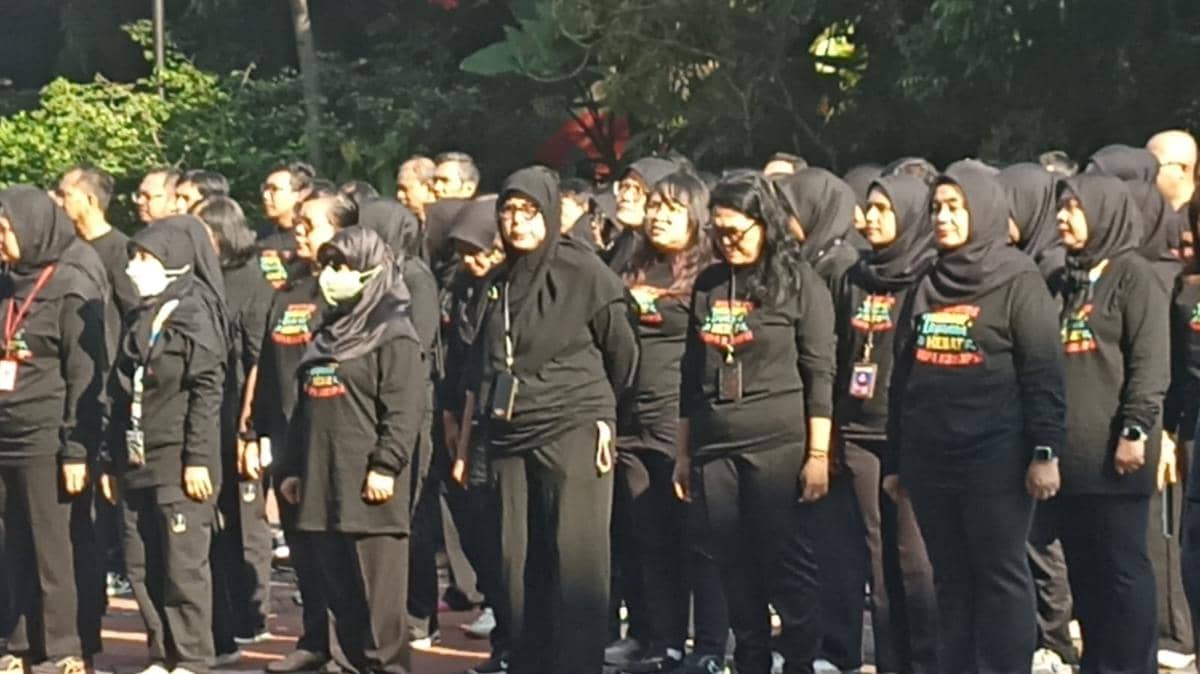 Menteri Sosial Syaifullah Yusuf memimpin ikrar tanpa korupsi di Kemensos l, Senin (18/5/2026).