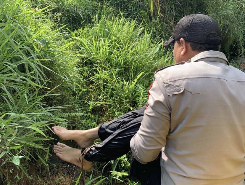 Wanita Muda Ditemukan Terkapar Penuh Luka Sayatan di Pergelangan Tangan