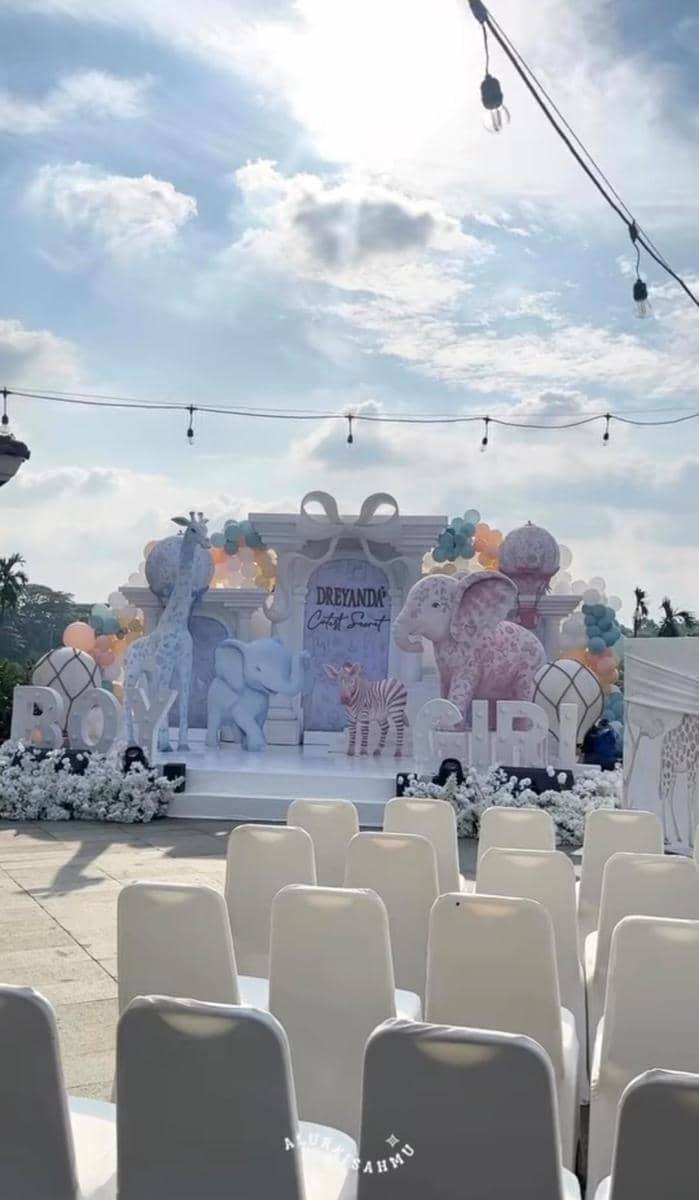 dekorasi gender reveal Nanda Arsyinta