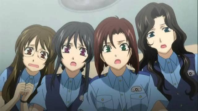 Empat karakter perempuan berseragam polisi dalam adegan anime You're Under Arrest dengan ekspresi terkejut dan cemas.