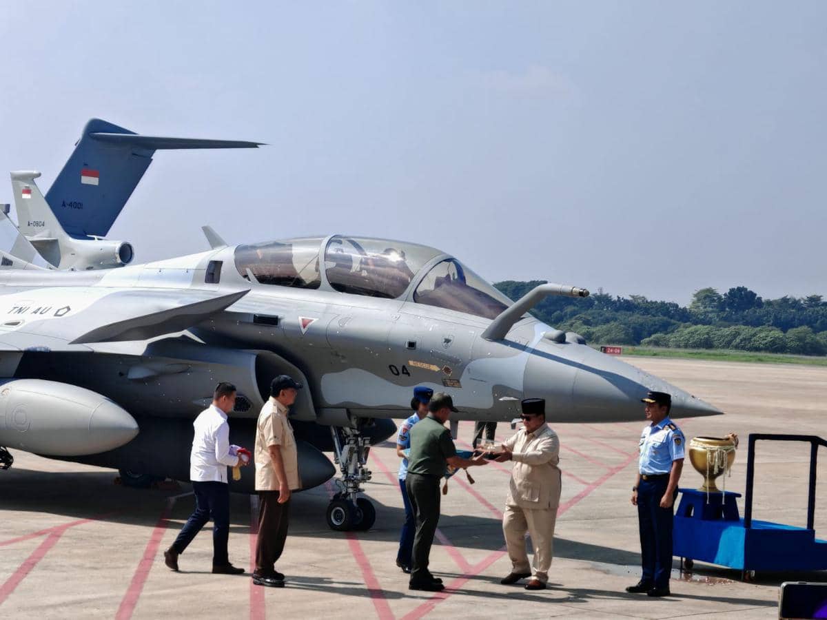 Presiden Prabowo Subianto serahkan 6 pesawat jet tempur Dassault Rafale, 4 pesawat Dassault Falcon 8X, 1 pesawat Airbus A400M Atlas MRTT, 2