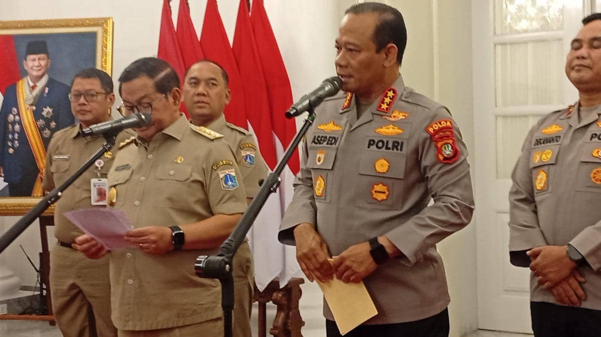 Gubernur DKI Jakarta Pramono Anung menandatangani Nota Kesepakatan  dengan Kepolisian Daerah Metropolitan Jakarta Raya tentang Optimalisasi 