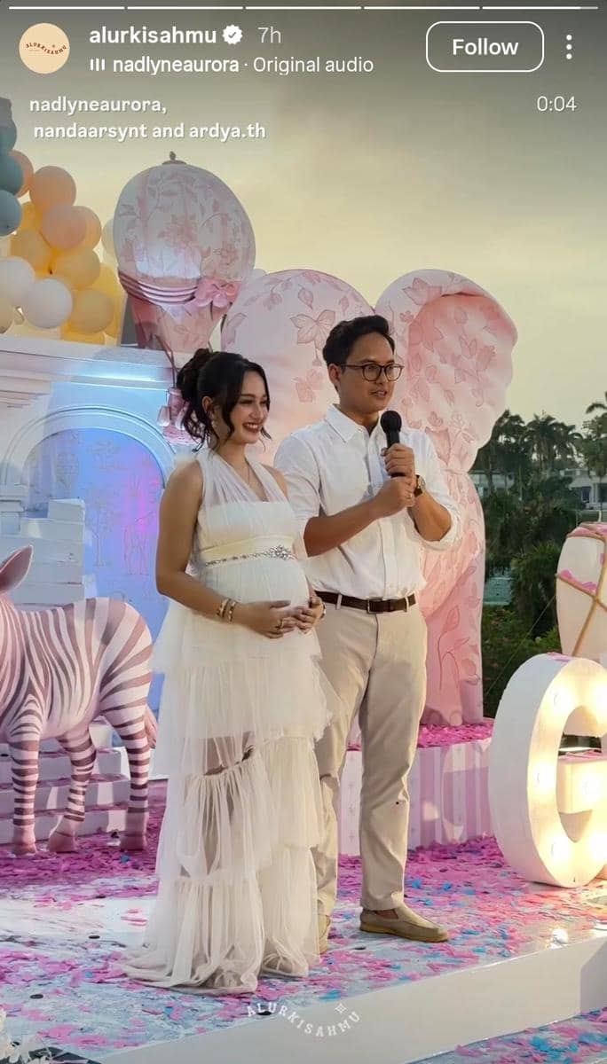 gaya Nanda Arsyinta saat gender reveal