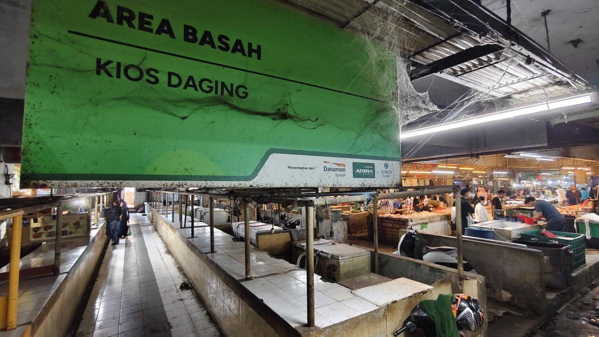 Pedagang Daging Sapi di Pasar Kosambi Mogok Berjualan. IDN Times/Istimewa
