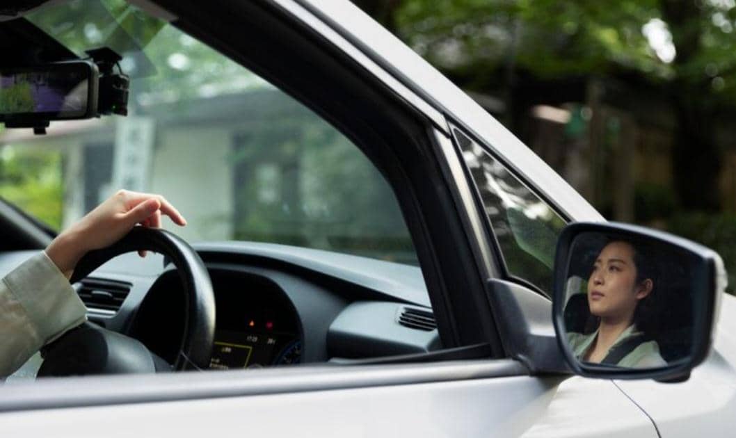 5 Teknik Mobil Matik Anti Mundur di Tanjakan Ekstrem, Jangan Panik!