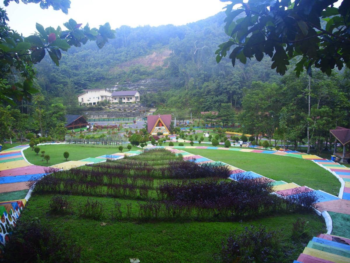 potret Kebun Raya Kendari
