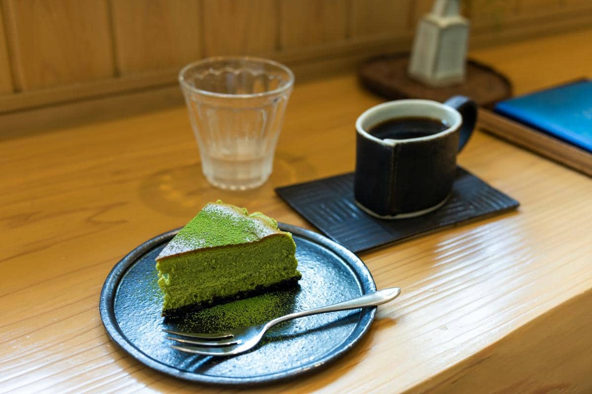 ilustrasi chiffon cake pandan