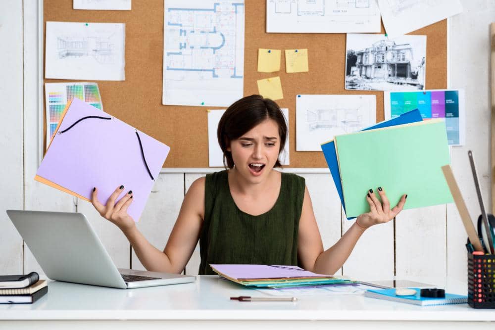 5 Alasan Sering Mengeluh di Kantor Bikin Pekerjaan Terasa Berat