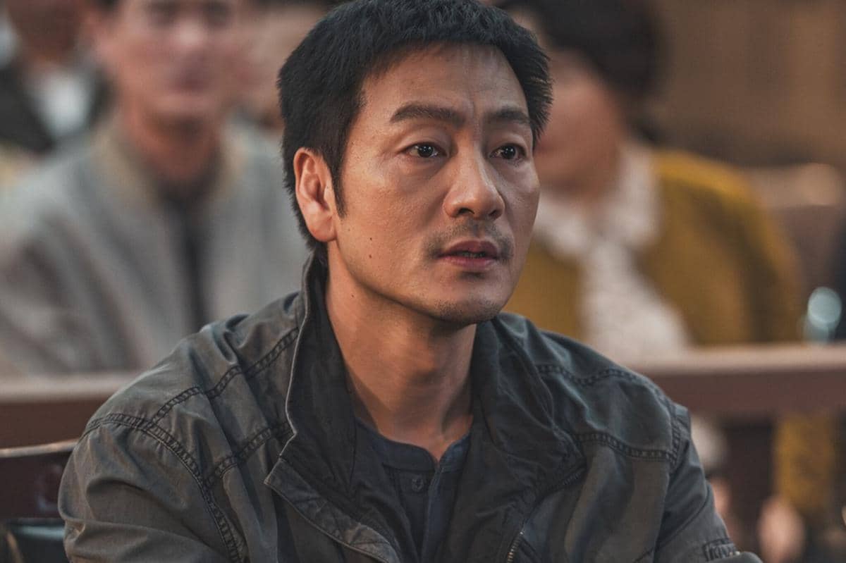 Berapa Kali Kang Tae Joo Bersimpuh di Drakor The Scarecrow?