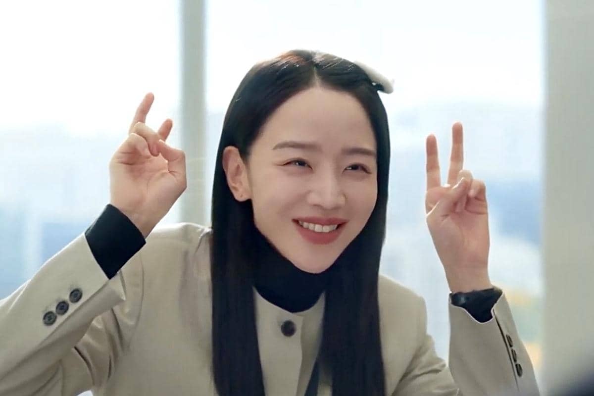 Joo In A (Shin Hae Sun) dalam drakor Filing for Love 