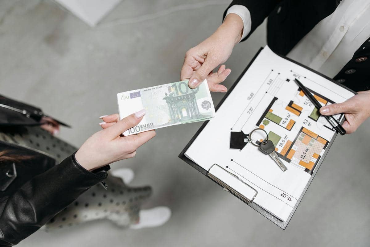 ilustrasi beli rumah