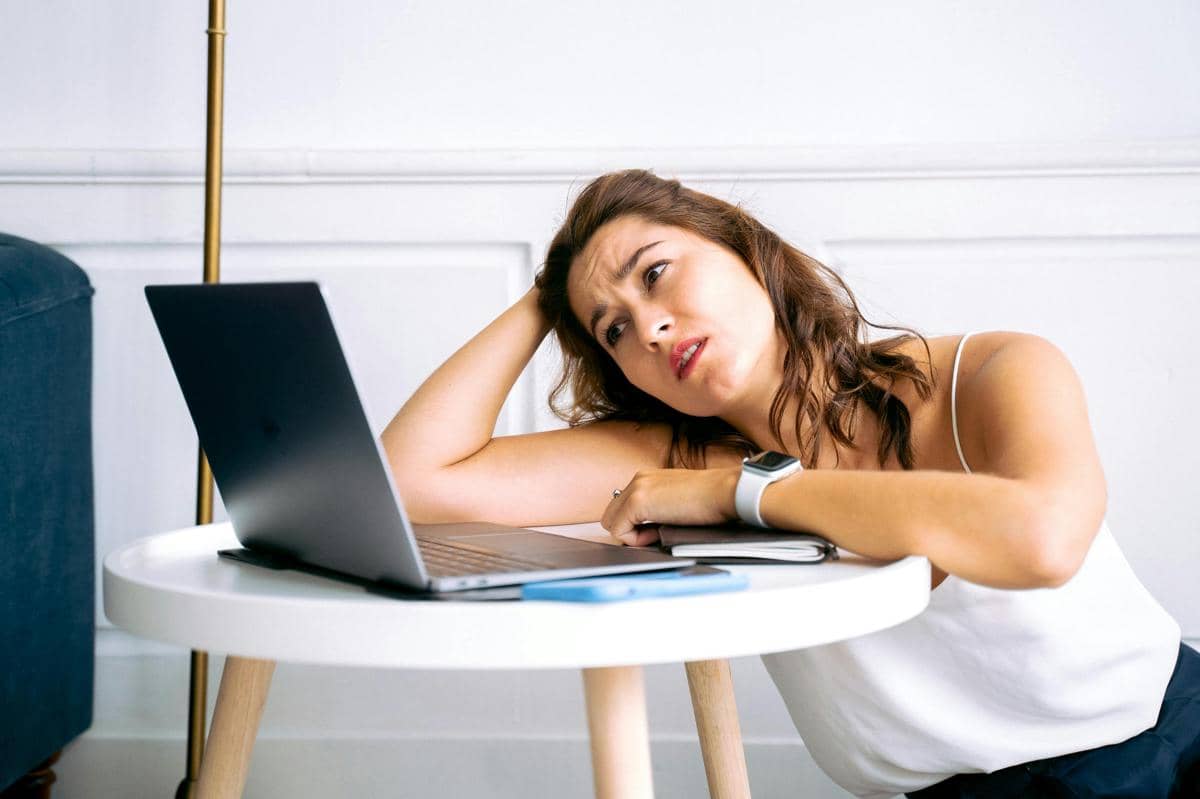 5 Cara Biar Kamu Gak Terlalu Larut dalam Stres Sehari-hari
