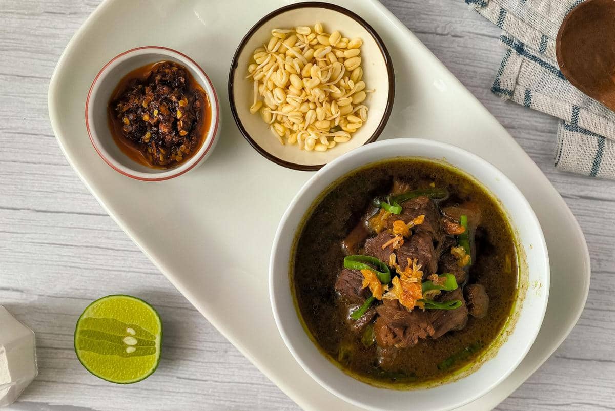 Resep Rawon Khas Surabaya yang Enak dan Cara Membuatnya