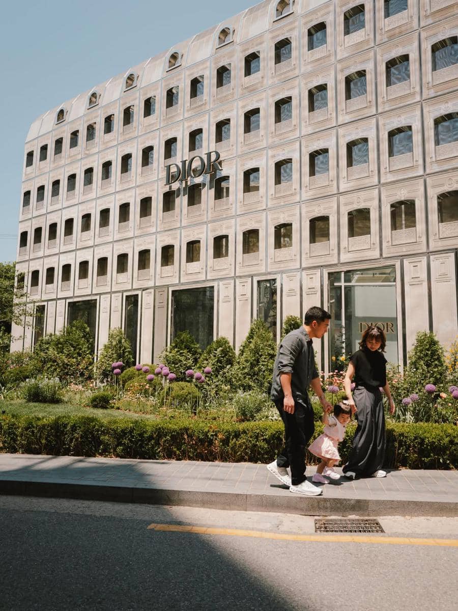 Keluarga Gritte Agatha jalan-jalan di Seoul