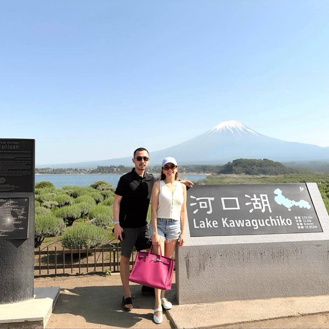 Angel Karamoy dan Gusti Ega saat ke Danau Kawaguchi