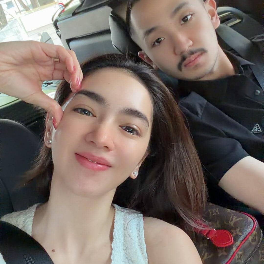 Angel Karamoy dan Gusti Ega saat ke Danau Kawaguchi