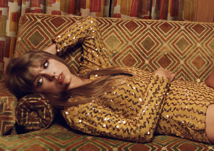 Taylor Swift dalam album Midnights