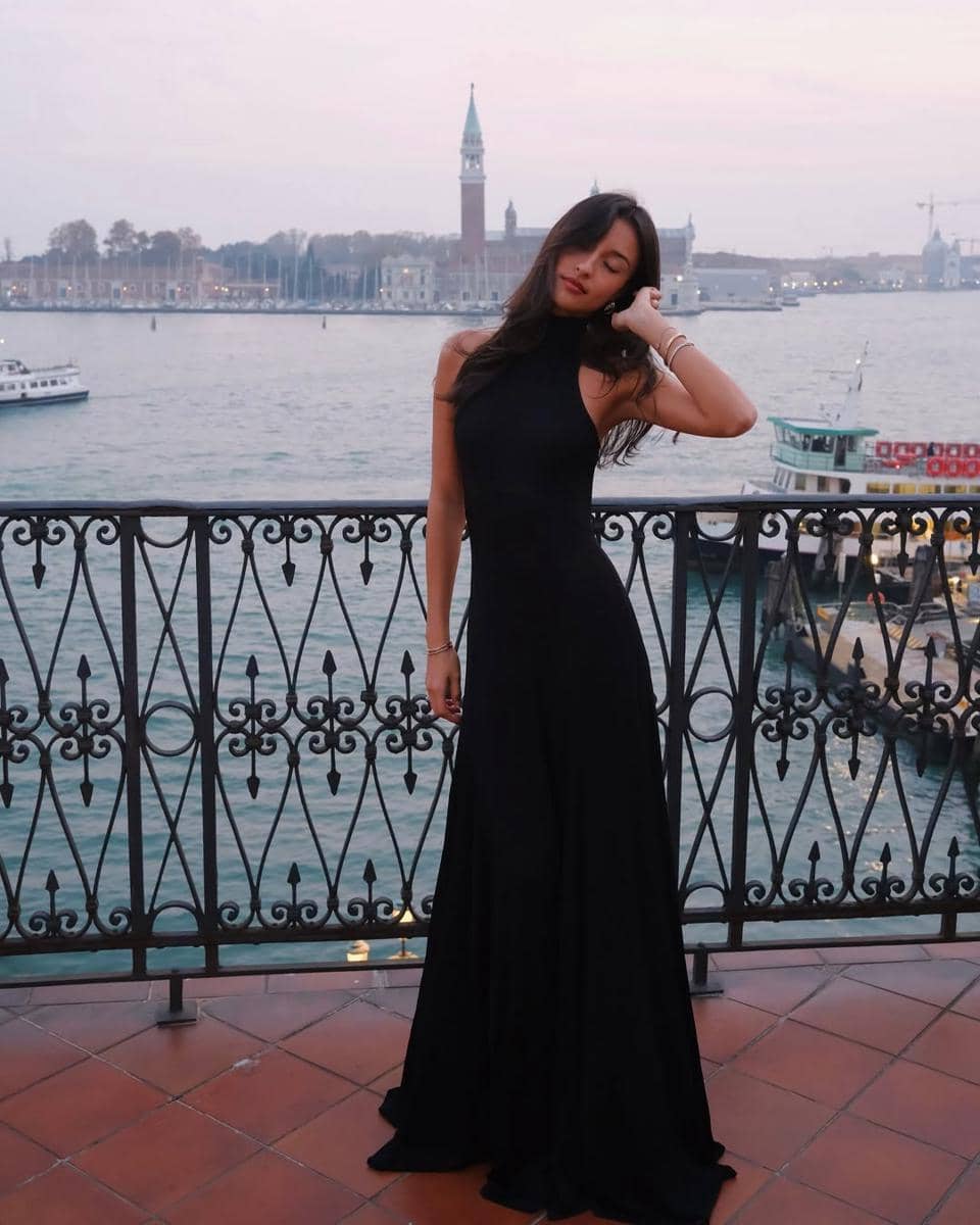 Gaya OOTD Alexandra Leclerc 