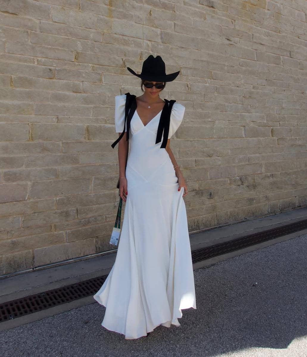 Gaya OOTD Alexandra Leclerc 