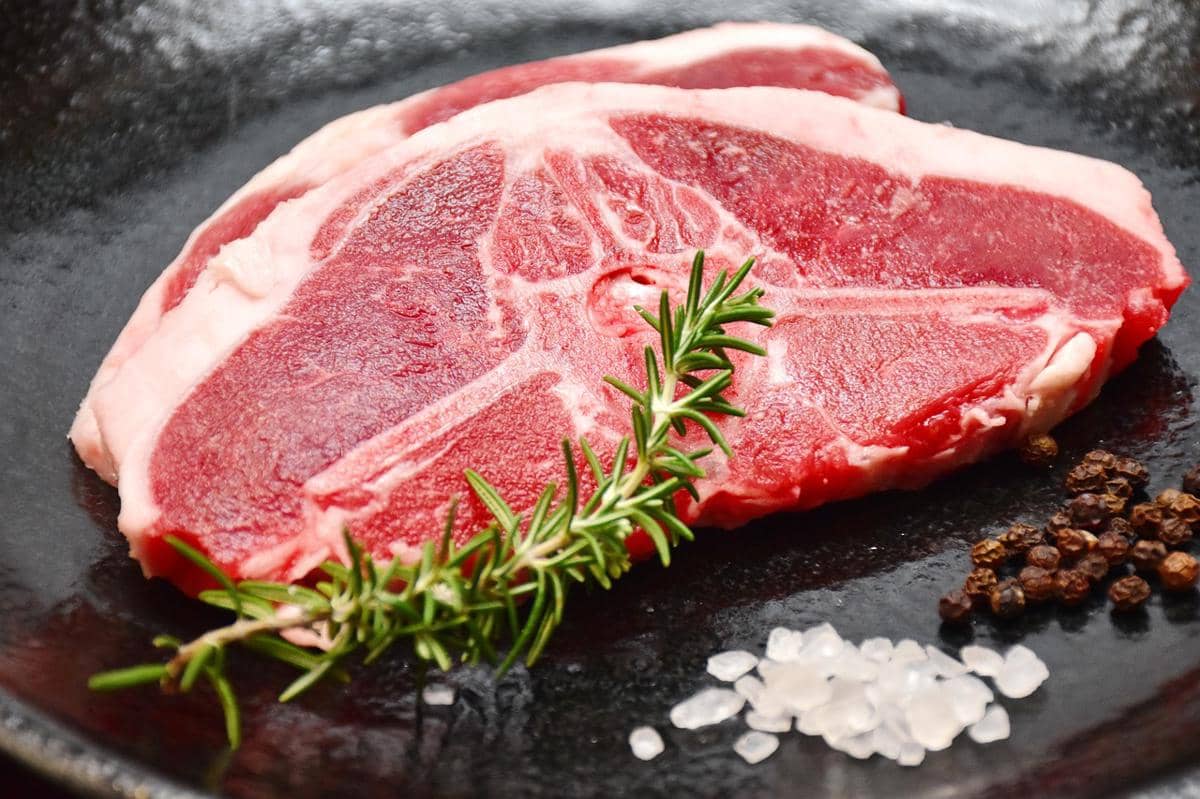 Kenapa Daging Kambing Lebih Mahal dari Sapi? Ini Alasannya!
