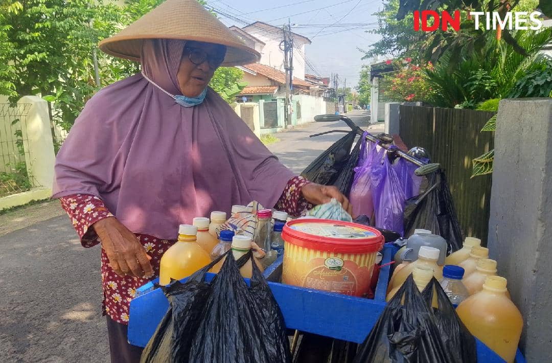 Kisah Maryati, Setia Jual Jamu Sejak 1975, Bangun Jam 3 Pagi Tiap Hari