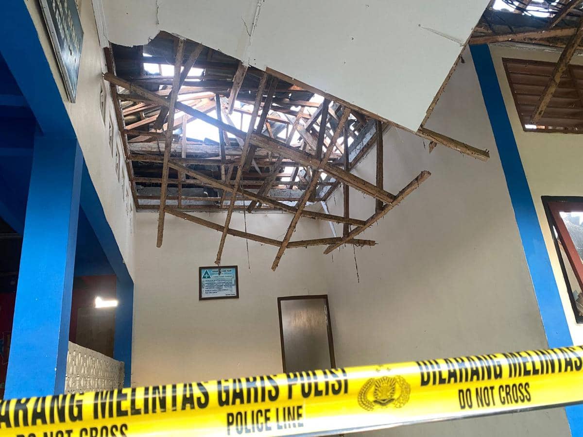 Pemprov NTB Ungkap Penyebab Ambruknya Dua Ruang Kelas SMAN 7 Mataram