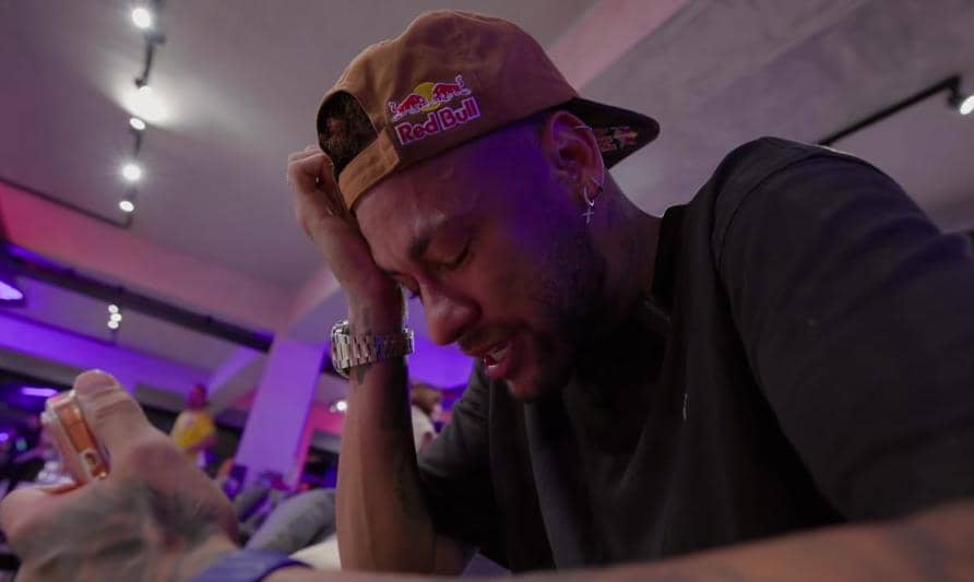 Video Call Raphinha, Neymar Nangis Bisa Bela Brasil di Piala Dunia