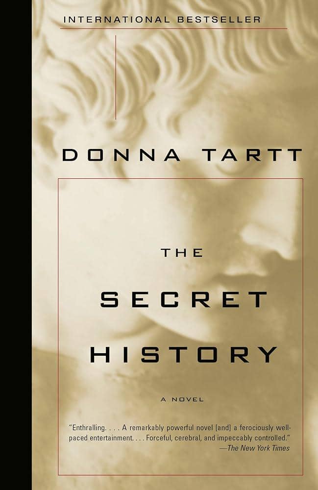 Cover buku "The Secret History" (foto via Amazon)