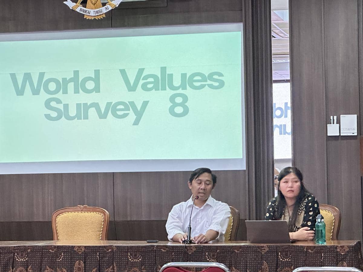 Survei WVS: Mayoritas Warga Indonesia Bahagia Meski Ekonomi Pas-pasan