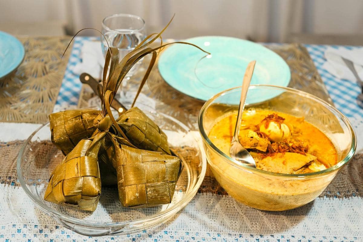 3 Resep Bumbu Opor Ayam Kuning, Gurih Nan Empuk Dagingnya!