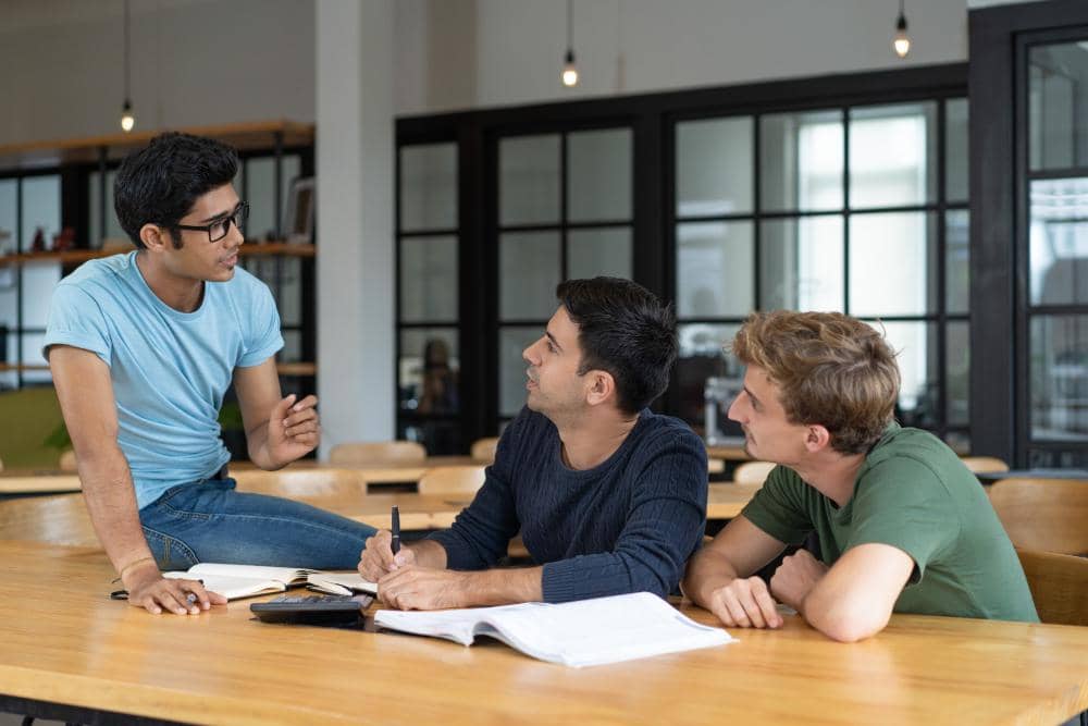 5 Tips Membangun Lingkungan Teman yang Suportif saat Kuliah
