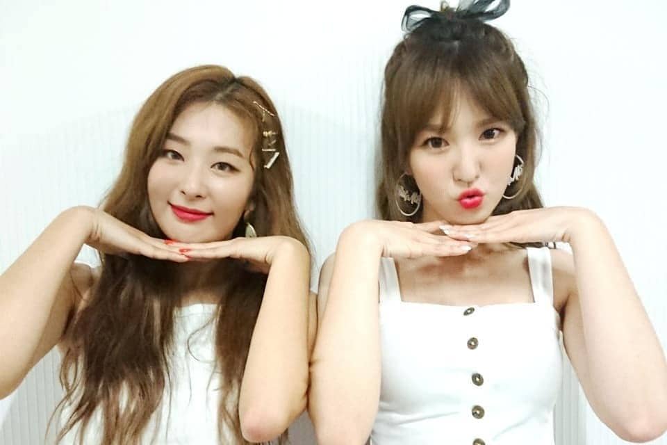 Seulgi dan Wendy Red Velvet