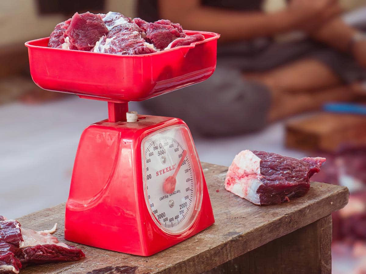 Apakah Orang yang Berkurban Berhak Menerima Daging Kurban?