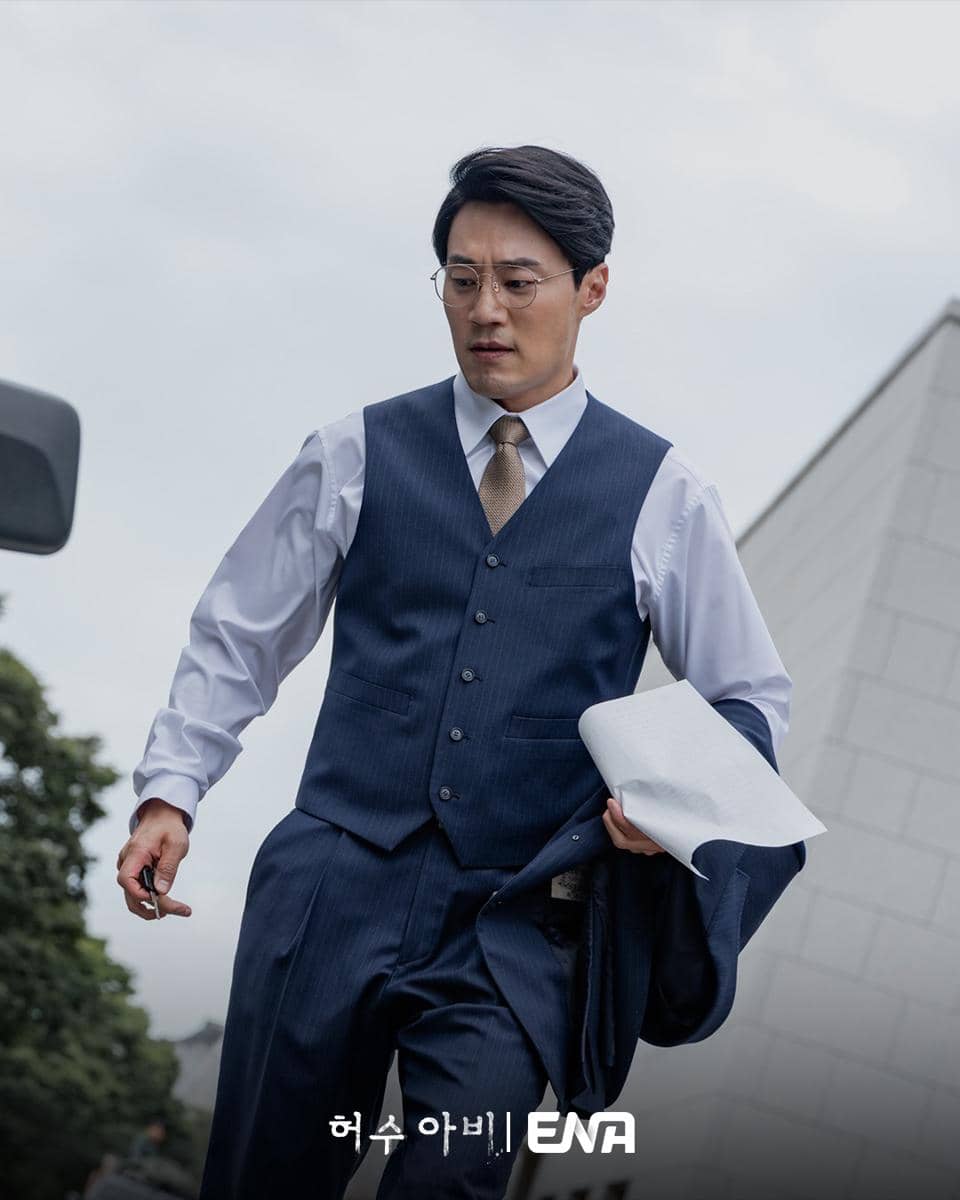 still cuts drama The Scarecrow
