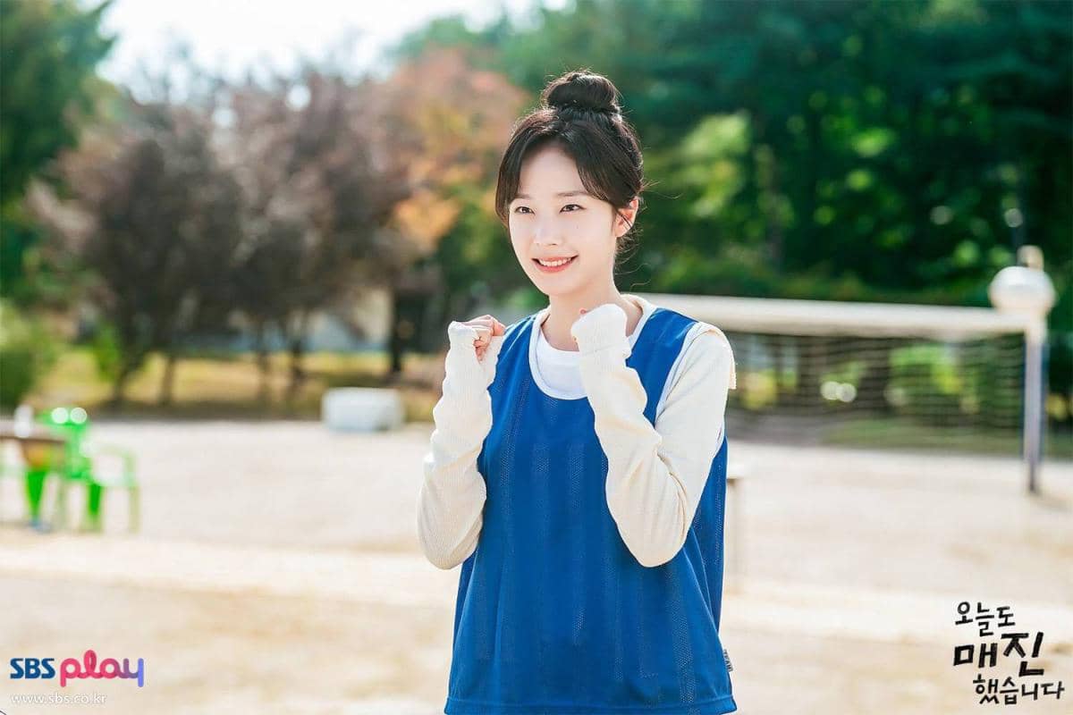 7 Cara Desa Deokpung Mengubah Kehidupan Dam Ye Jin di Sold Out On You