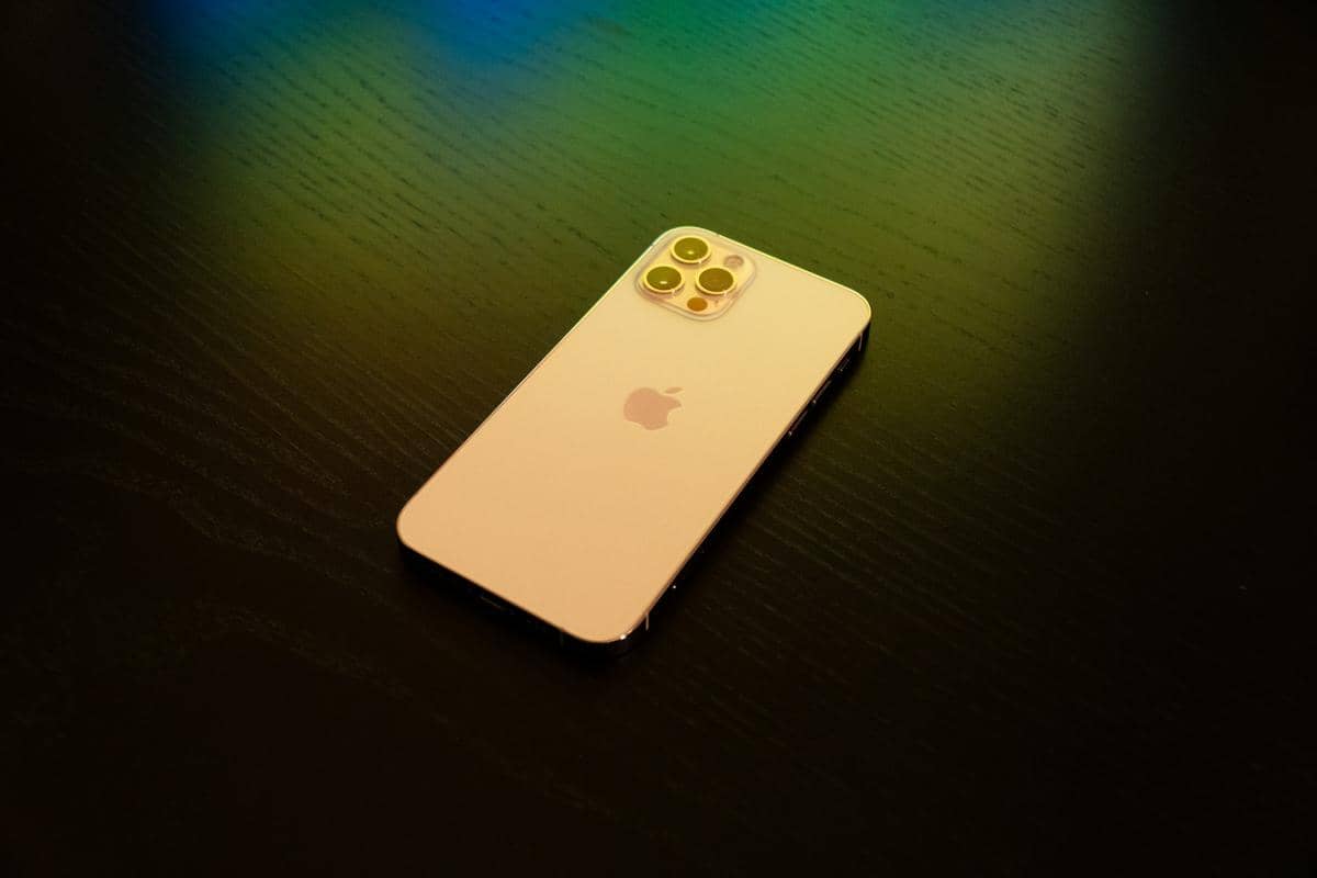 ilustrasi iPhone