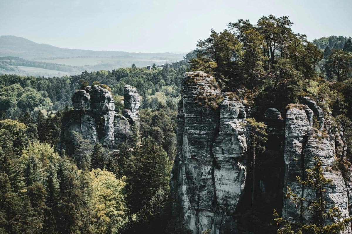 5 Fakta Bohemian Paradise, Labirin Batu Raksasa di Republik Ceko