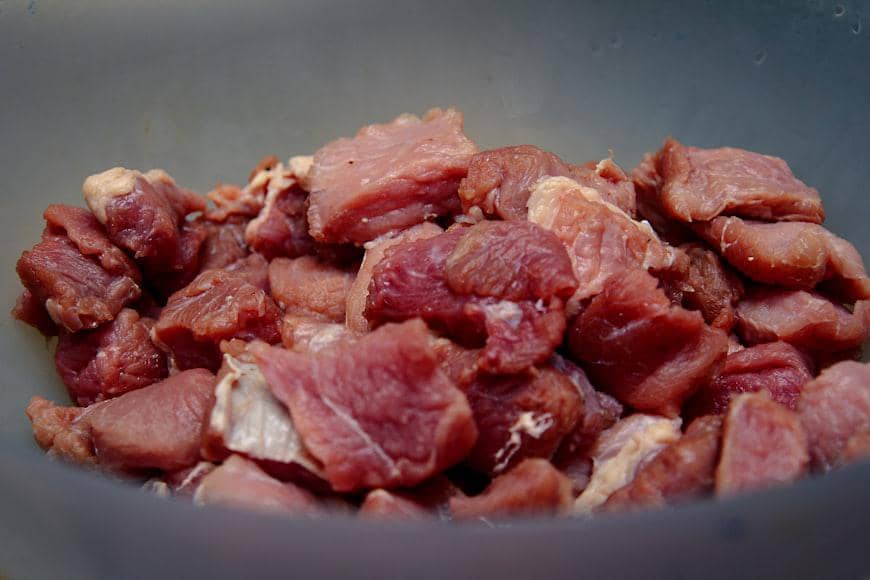 ilustrasi daging mentah