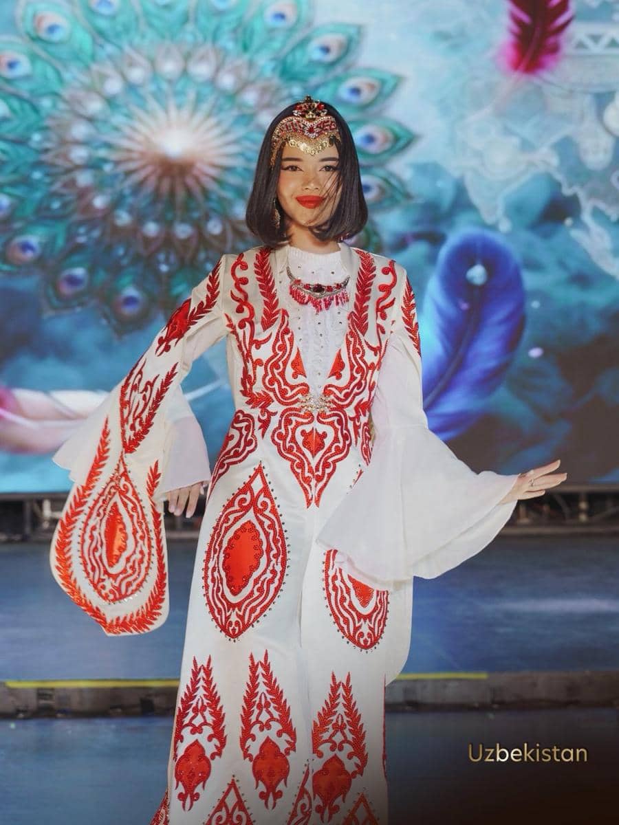 Potret Kostum Nasional di Miss Aura International 2026