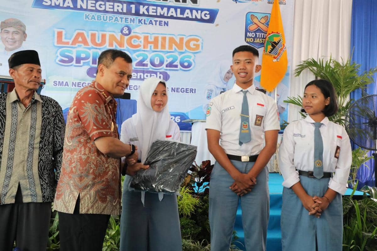 Gubernur Jateng, ahmad Luthfi membuka sistem Penerimaan Murid Baru (SPMB) SMA, SMK, dan SLB Negeri Tahun Ajaran 2026/2027, Selasa (19/5/2026