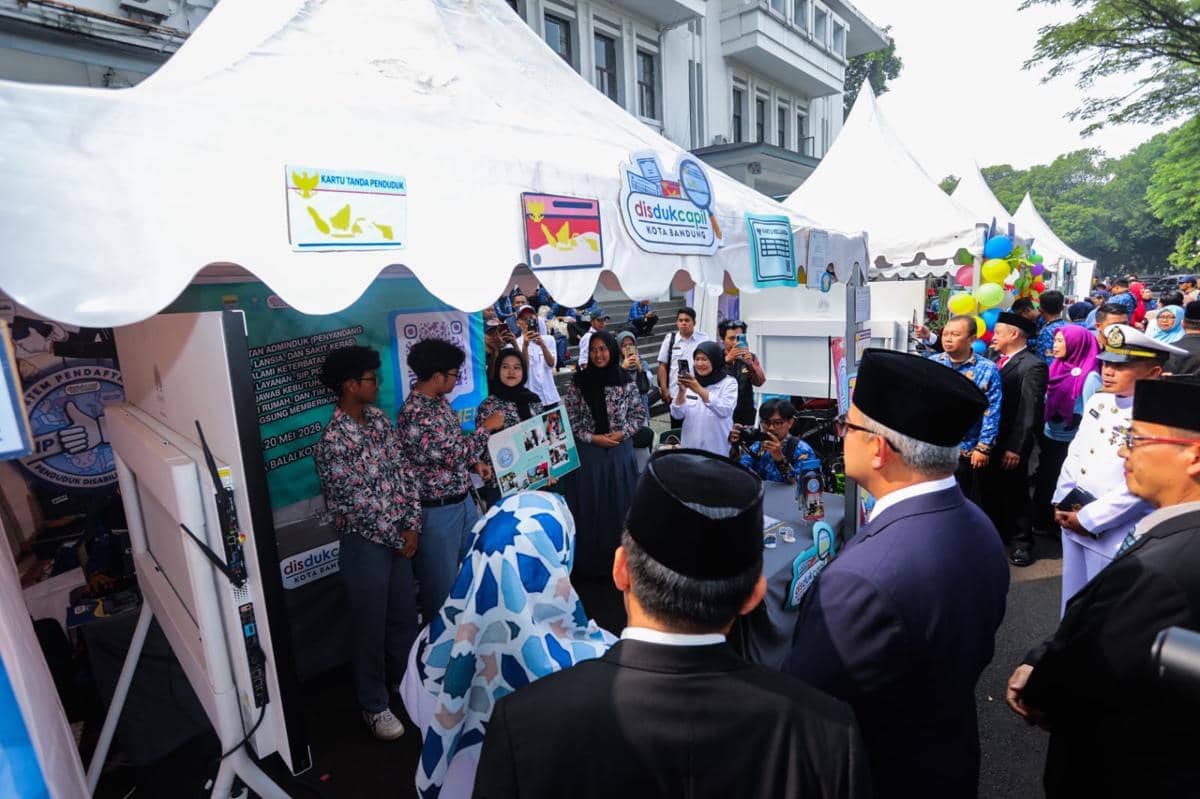 Harkitnas 2026, Farhan Luncurkan Sip Pisan dan Karasa di Bandung