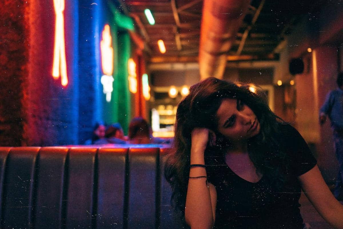 Quarter Life Crisis Sekarang Bukan Soal Jodoh, tapi Harga Kontrakan