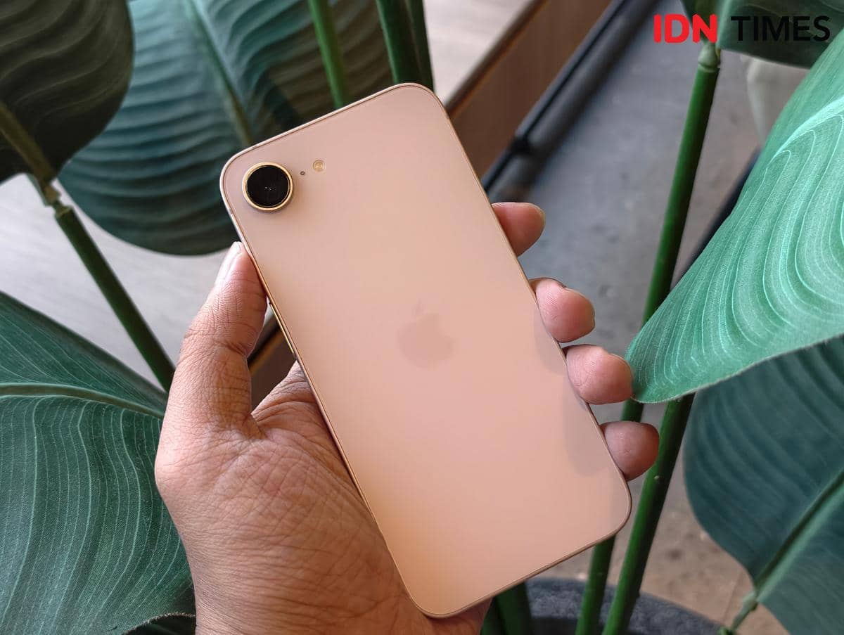 Hands-on iPhone 17e, iPhone 'Entry' yang Terasa Lebih Lengkap