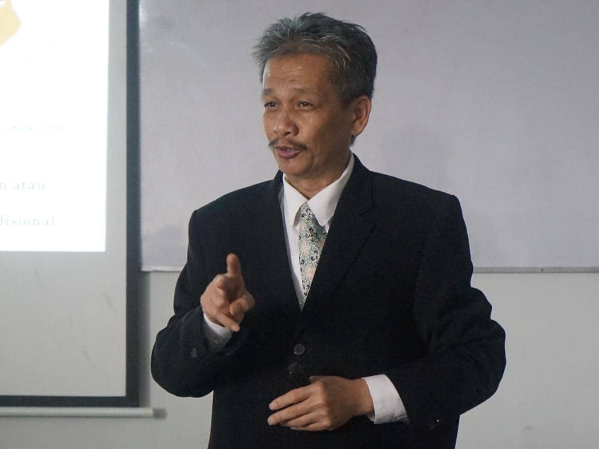 Profil Prof Elfahmi, Rektor Baru Itera Pakar Farmasi hingga Riset