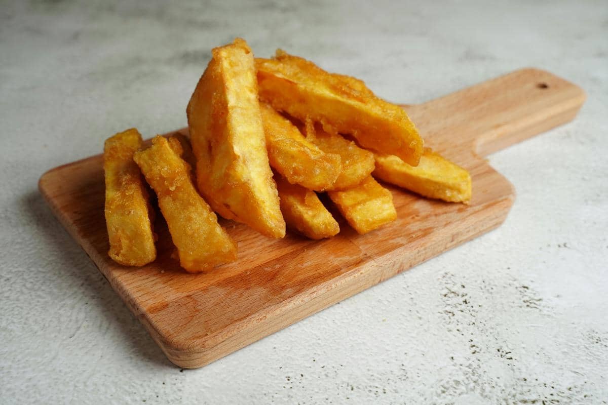 ilustrasi singkong goreng