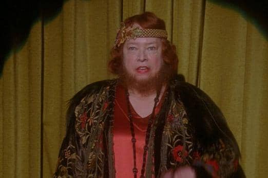 Ethel Darling yang diperankan Kathy Bates dalam American Horror Story 