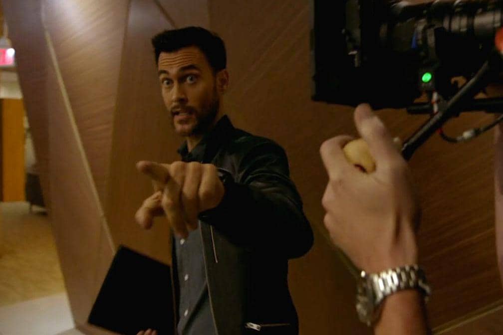 Sidney yang diperankan Cheyenne Jackson dalam American Horror Story 