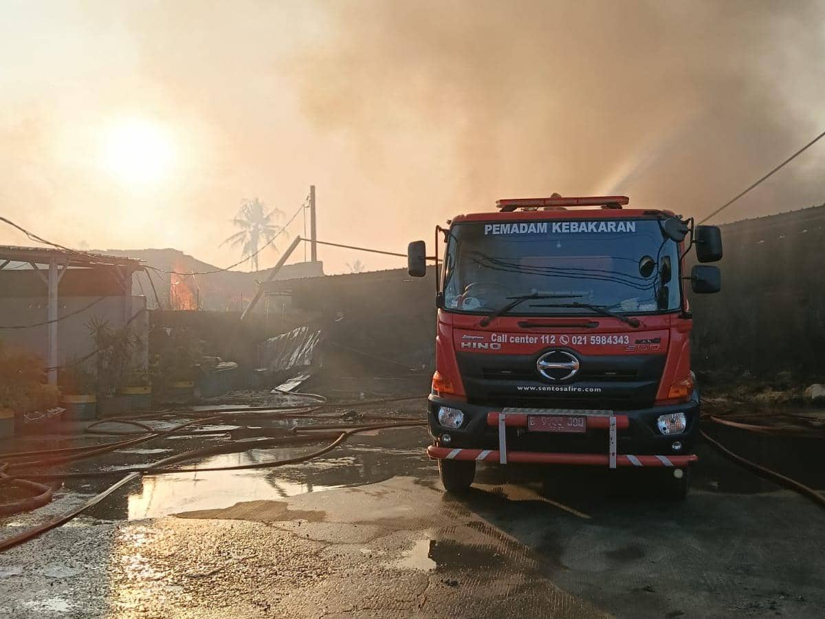 Pabrik Sumpit di Tangerang Terbakar, Kerugian Ditaksir Rp3 Miliar